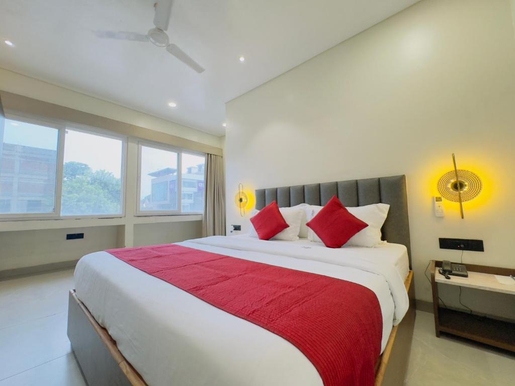 Premium Room hotel in Prayagra